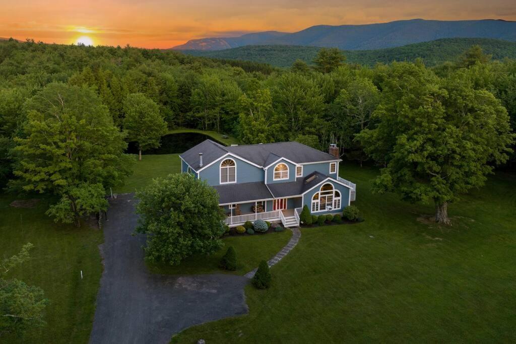 Mountain Blue Vista - Luxury Retreat Near Ski Resorts With Pond, Firepit And Hot Tub Віндем Екстер'єр фото